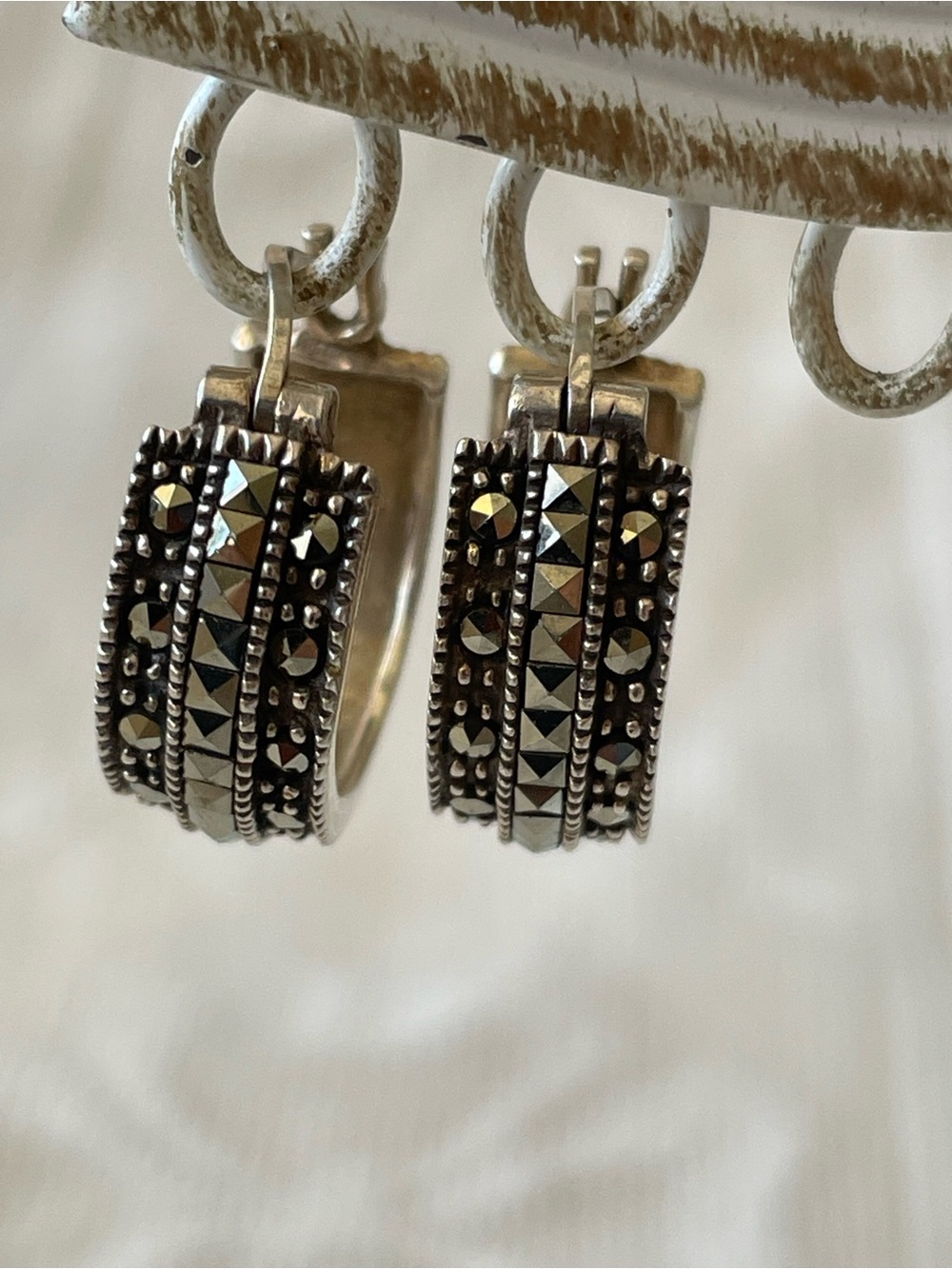 Vintage 925 Sterling Silver Marcasite Hoop Earrings Thailand